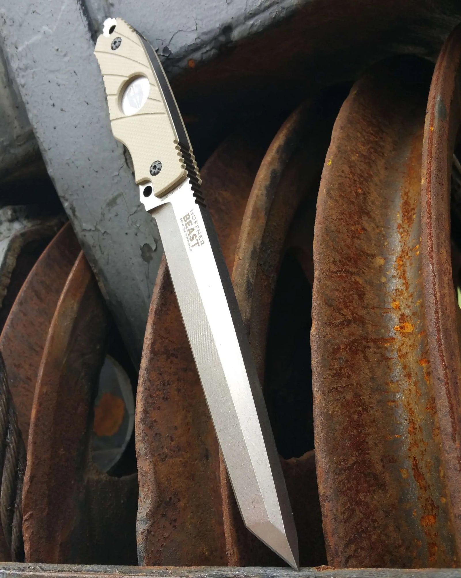 Hoffner Beast Knife | Black Smooth Blade | Hoffner Knives Hoffner Beast Knife | Black Smooth Blade | Hoffner Knives