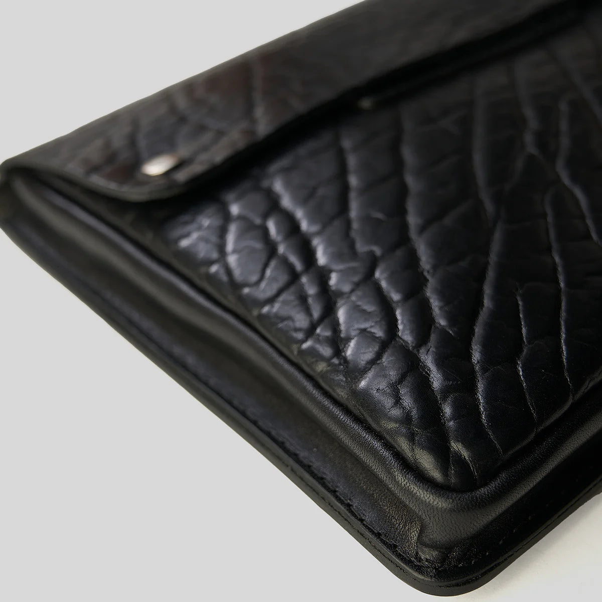 82153-BK-Bison-Folio-Case-427-