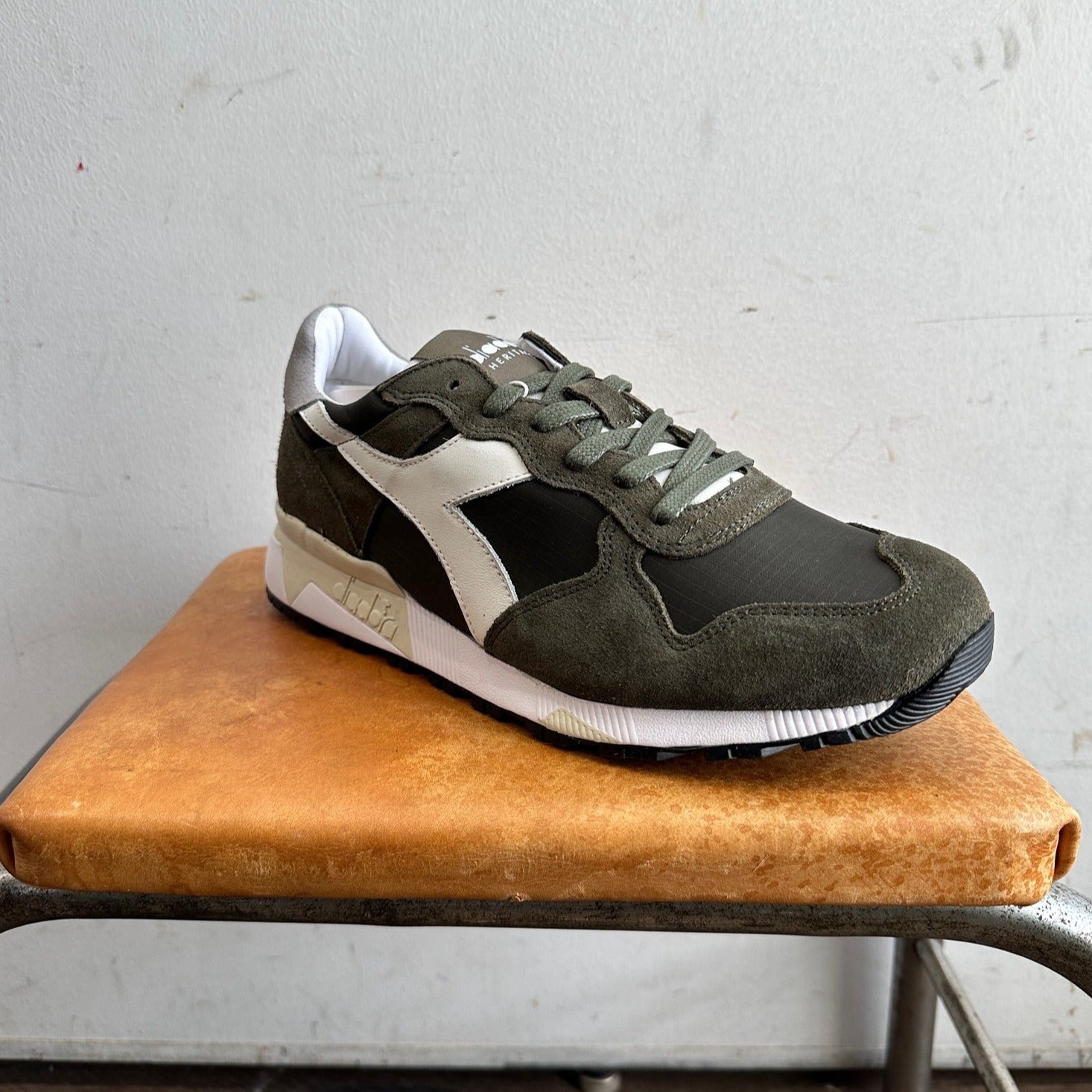 diadora trident