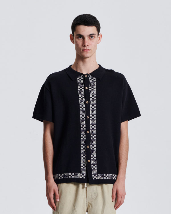 La Concha Polo Shirt | Black | Critical Slide