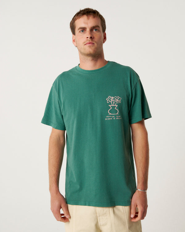Daisy Tee | Dusty Green | Critical Slide