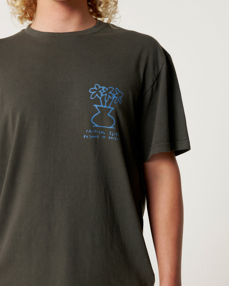 Daisy Tee | Phantom | Critical Slide