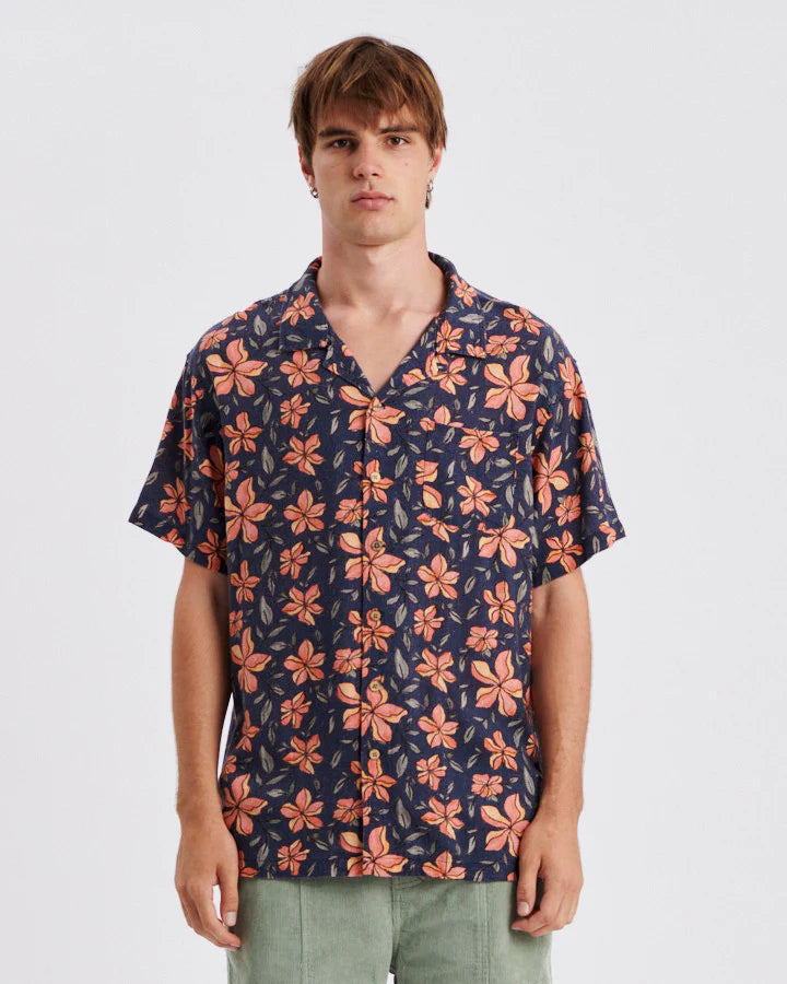 Holiday Resort Shirt | Navy | Critical Slide