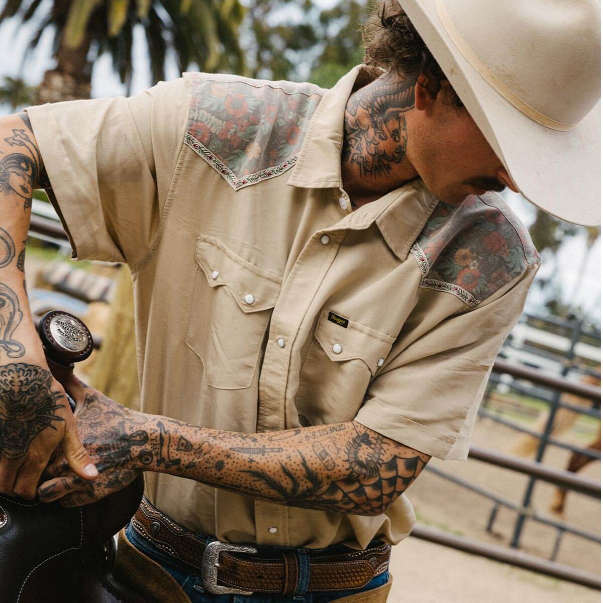 トップス SGFT015 SADDLERIDE SHIRTS UNBLEACHED 32 Especial Tee | Slightly Stoopid Store