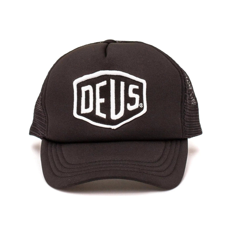 Baylands Trucker | Black & White | Deus Ex Machina