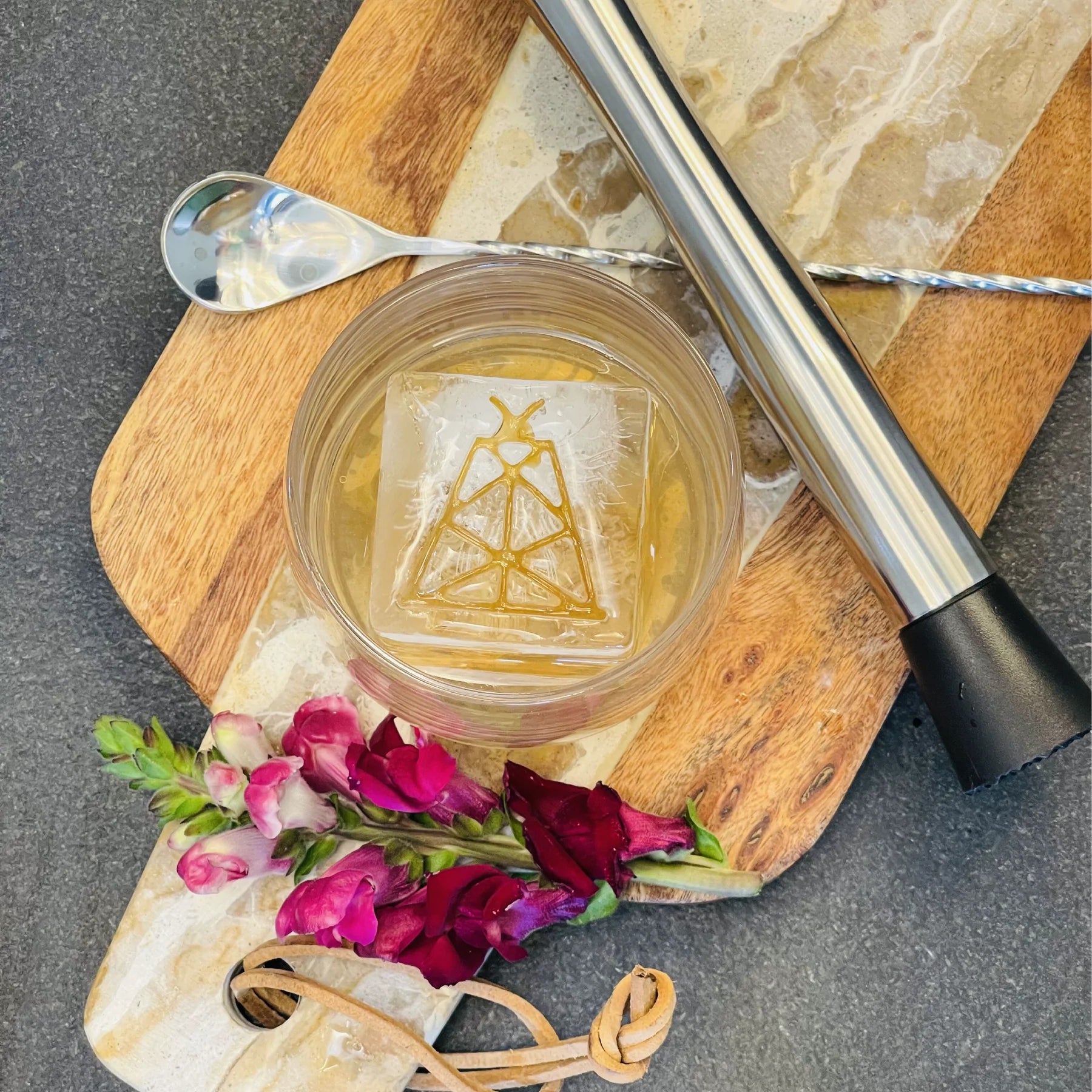 Oil Derrick Ice Tray Inserts | Roks Icebreaker – Manready Mercantile